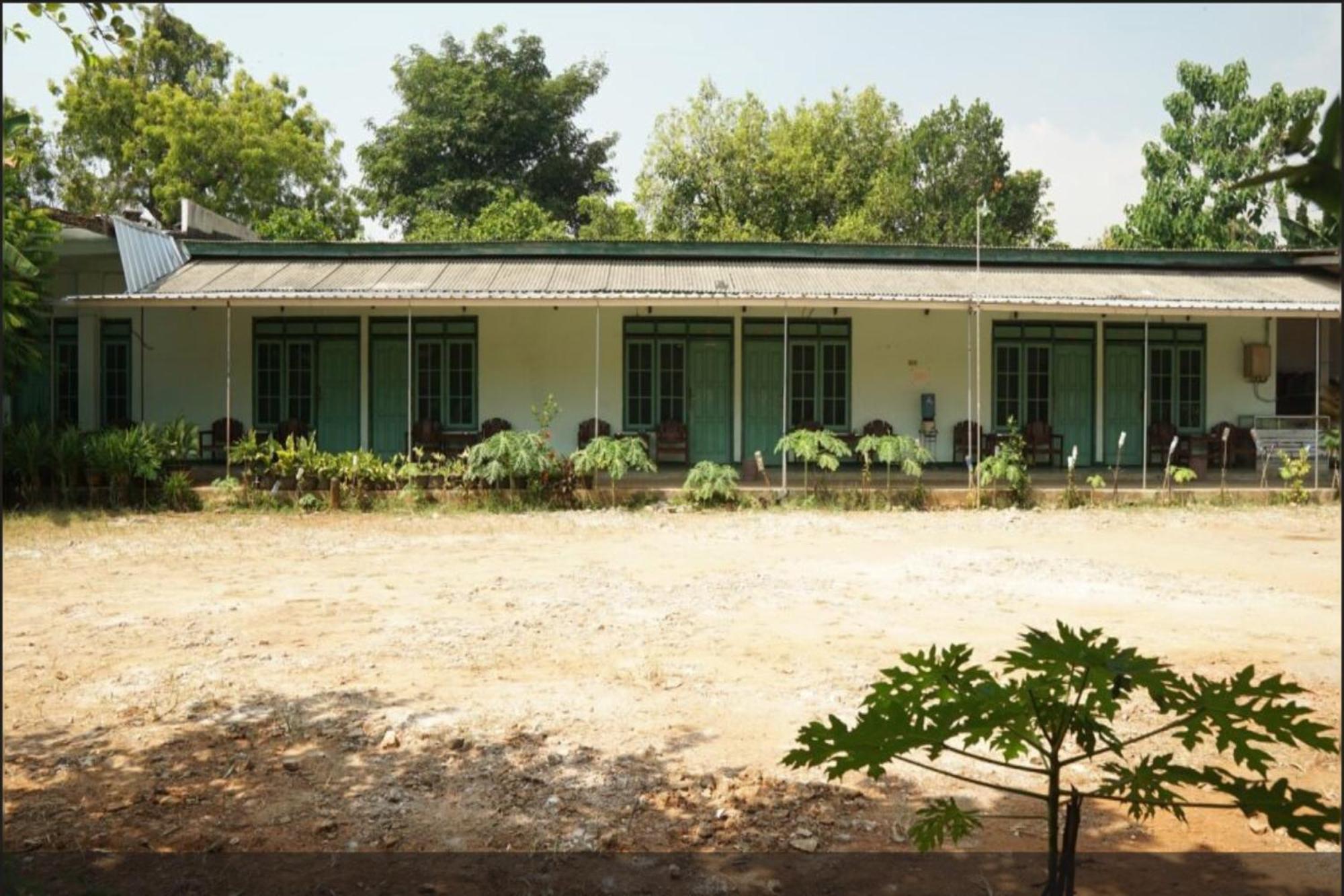 Hotel Spot On 93611 Kost Pak Suyatno Syariah 2 Ponorogo Zewnętrze zdjęcie