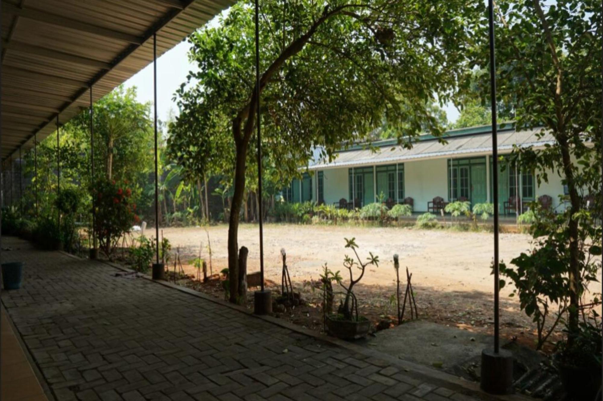 Hotel Spot On 93611 Kost Pak Suyatno Syariah 2 Ponorogo Zewnętrze zdjęcie