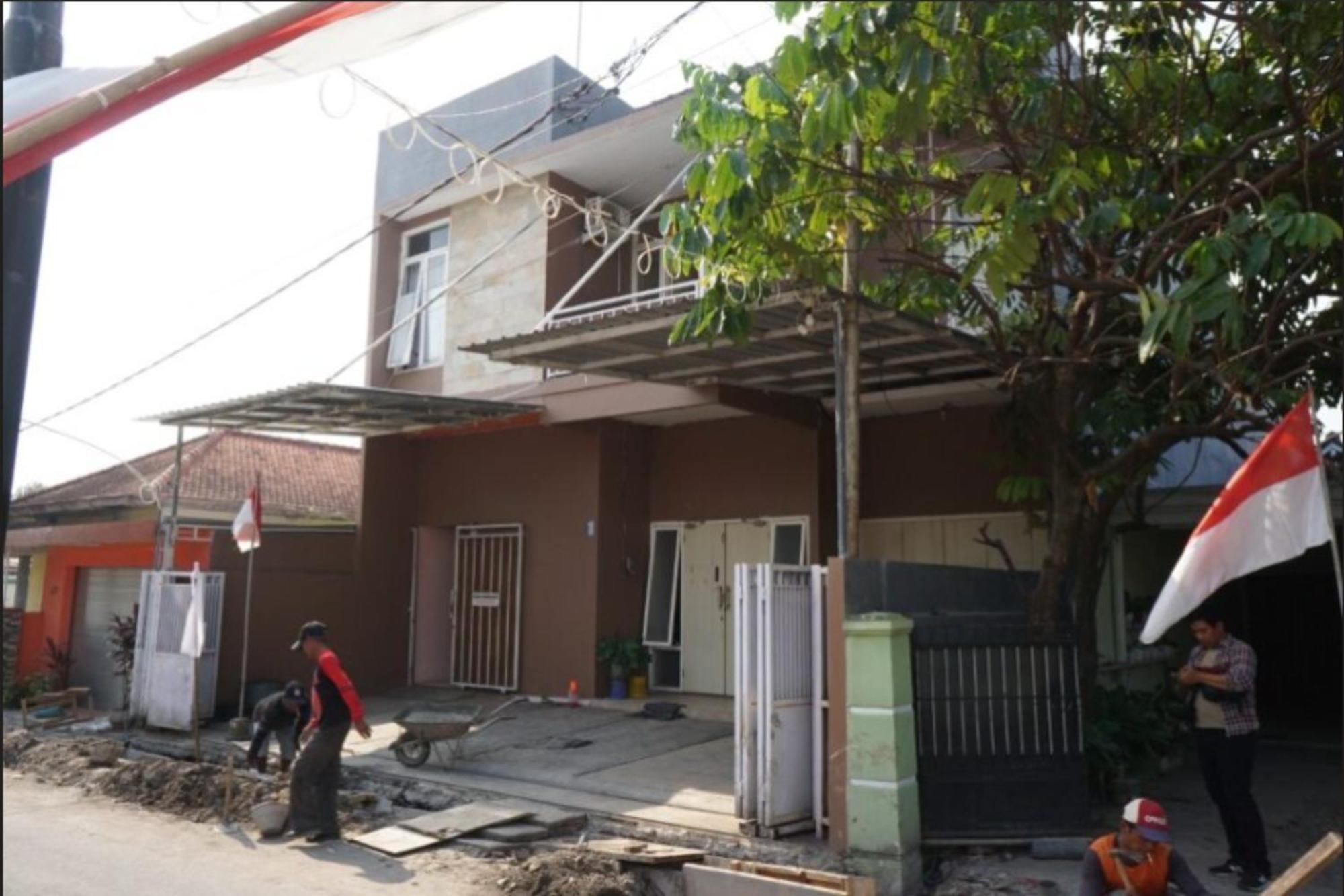 Hotel Spot On 93611 Kost Pak Suyatno Syariah 2 Ponorogo Zewnętrze zdjęcie