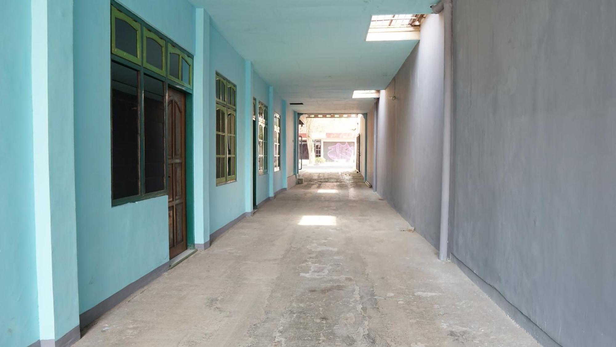 Hotel Spot On 93611 Kost Pak Suyatno Syariah 2 Ponorogo Zewnętrze zdjęcie