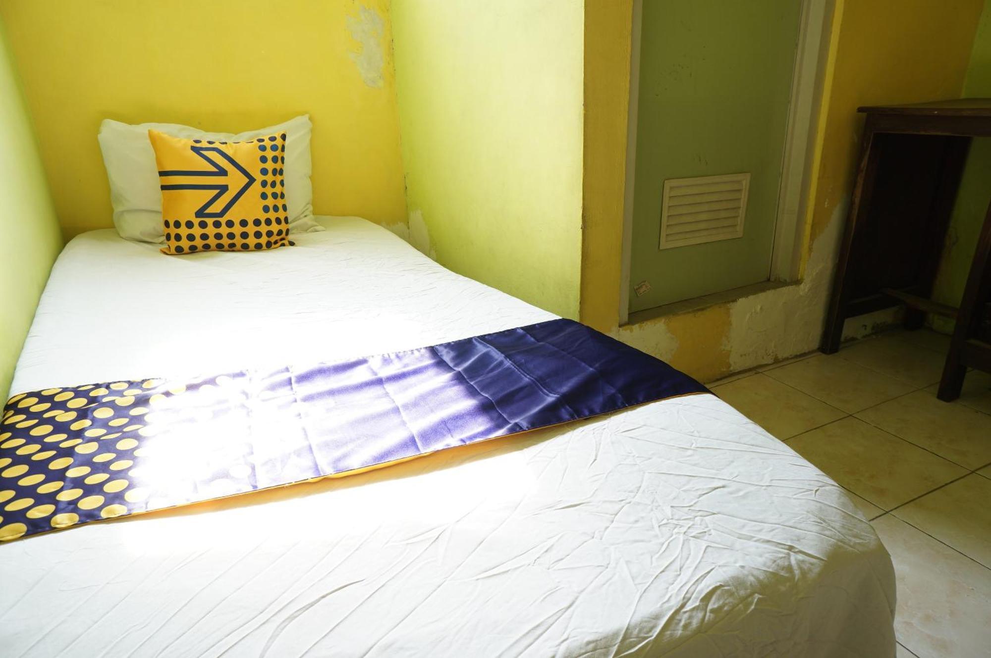 Hotel Spot On 93611 Kost Pak Suyatno Syariah 2 Ponorogo Zewnętrze zdjęcie